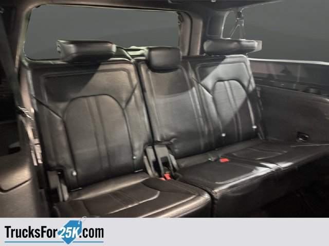 Used 2018 Ford Expedition Max Limited w/ Equipment Group 301A AWD/4WD image 34