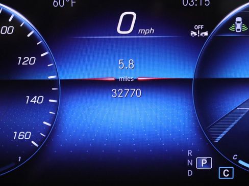 Used 2023 Mercedes-Benz CLA 250 image 11