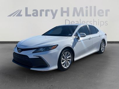 Used 2021 Toyota Camry LE w/ Carpet Mat Package (TMS)