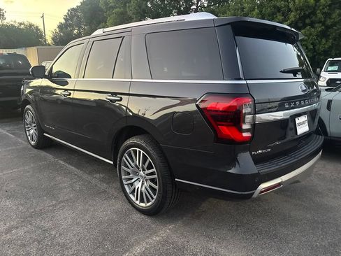 Used 2022 Ford Expedition Platinum RWD image 5