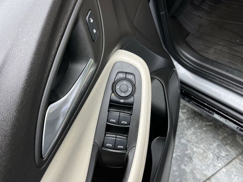 Certified 2024 Buick Encore GX Sport Touring w/ Advanced Technology Package image 8