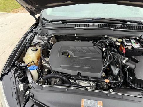 Used 2014 Ford Fusion SE w/ Equipment Group 201A image 34