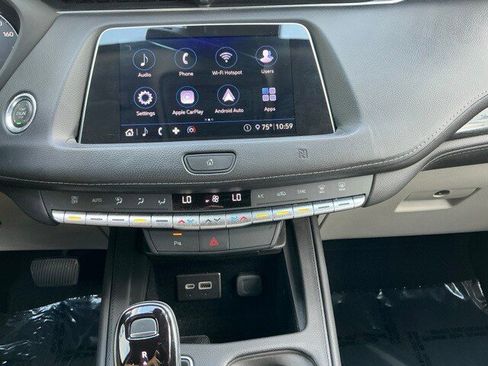 Used 2020 Cadillac XT4 Premium Luxury image 18