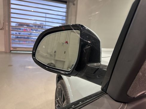 Used 2026 BMW X5 xDrive40i image 15