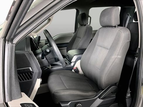 Used 2017 Ford F150 XL w/ Equipment Group 101A Mid RWD image 8