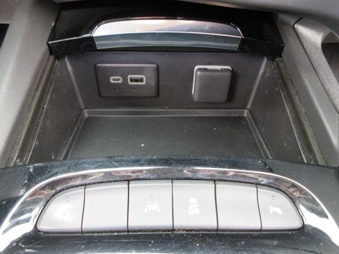 Certified 2023 Buick Envision Preferred image 28