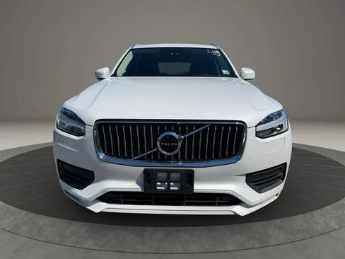 Used 2021 Volvo XC90 T5 Momentum w/ Climate Package AWD/4WD image 2