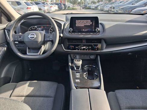 Used 2026 Nissan Rogue SV FWD image 9