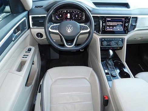 Used 2023 Volkswagen Atlas SEL Premium image 5