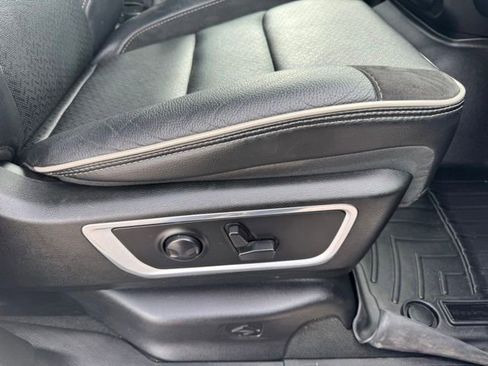 Used 2023 RAM 1500 Laramie AWD/4WD image 27