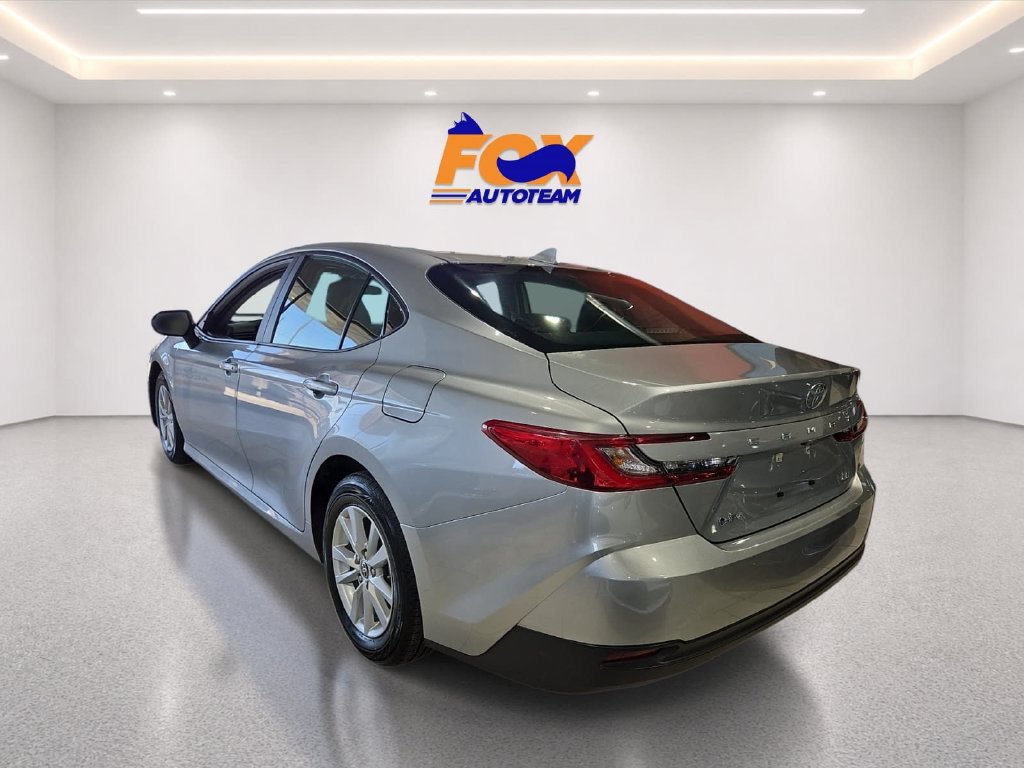 Used 2025 Toyota Camry LE FWD image 3