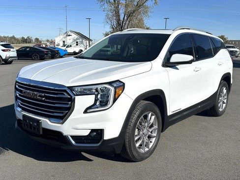 Used 2022 GMC Terrain SLT image 4