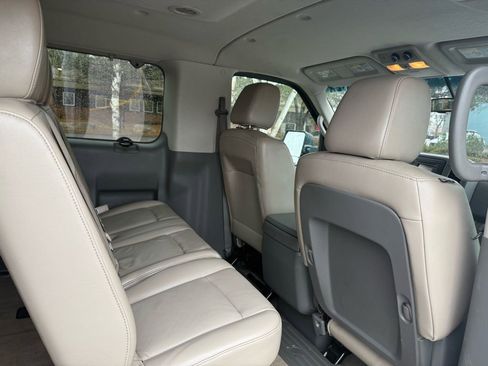 Used 2013 Nissan NV 3500 SL w/ Technology Pkg image 21