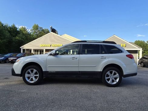 Used 2013 Subaru Outback 2.5i Premium AWD/4WD image 8