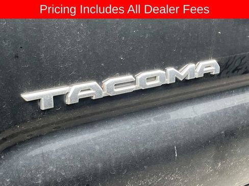 Certified 2021 Toyota Tacoma TRD Off-Road w/ Technology Package AWD/4WD image 3