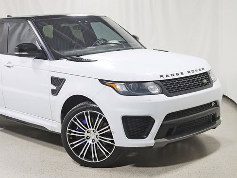 Used 2017 Land Rover Range Rover Sport SVR image 2