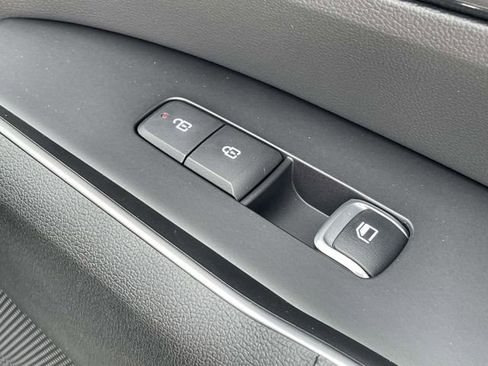 Certified 2026 Kia Sorento LX FWD image 15