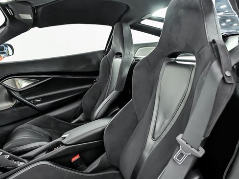Used 2018 McLaren 720S Performance RWD image 23