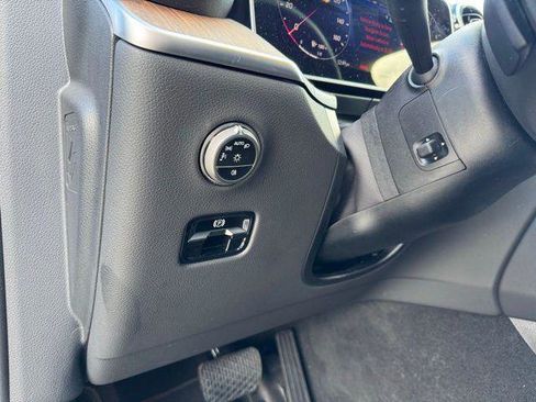 Certified 2025 Mercedes-Benz GLC 300 GLC 300 image 7