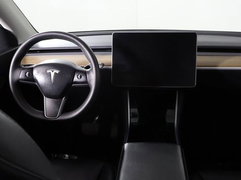 Used 2021 Tesla Model Y Long Range image 33
