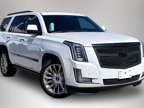 Certified 2019 Cadillac Escalade Platinum AWD/4WD image 1