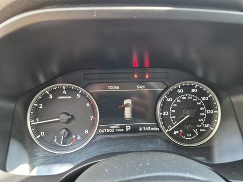 Used 2025 Mitsubishi Outlander AWD image 6