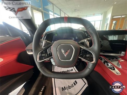 Used 2024 Chevrolet Corvette Stingray Premium Cpe w/ Z51 Performance Package image 11