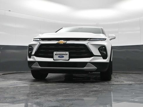 Used 2023 Chevrolet Blazer LT AWD/4WD image 27