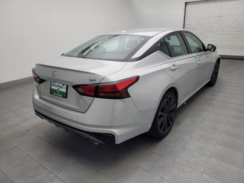 Used 2021 Nissan Altima 2.5 SR FWD image 9