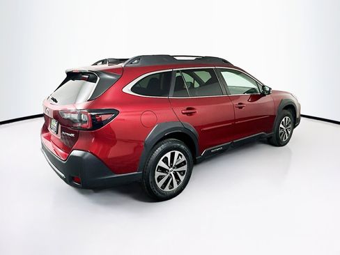 Used 2023 Subaru Outback Premium image 9