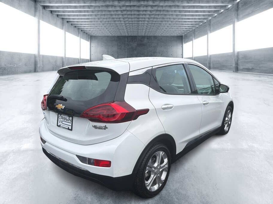 Used 2017 Chevrolet Bolt LT FWD image 3