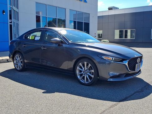 Used 2021 MAZDA MAZDA3 s FWD image 3