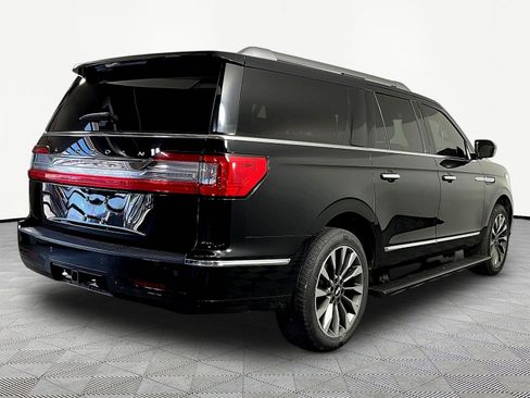 Used 2019 Lincoln Navigator L Select AWD/4WD image 6