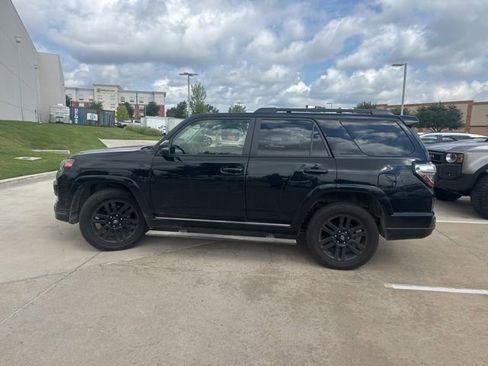 Used 2021 Toyota 4Runner Nightshade AWD/4WD image 5