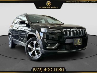 Used 2019 Jeep Cherokee Limited w/ Technology Group