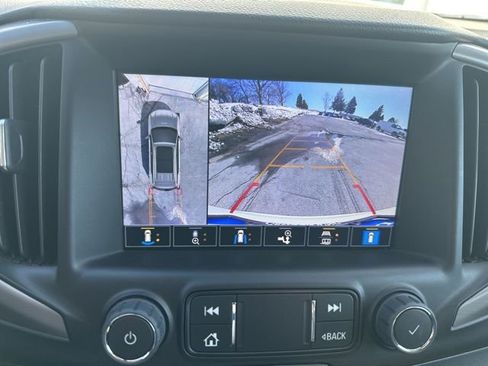 Used 2022 GMC Terrain AT4 w/ Infotainment Package II image 26