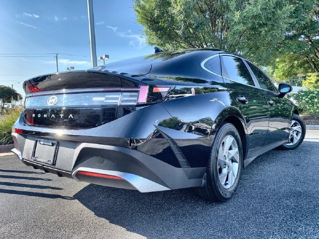 Used 2025 Hyundai Sonata SE FWD image 8