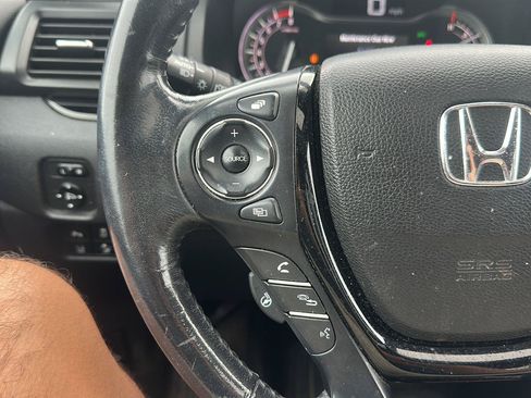 Used 2019 Honda Ridgeline RTL-E image 16