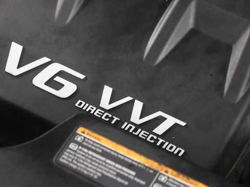 Used 2016 Cadillac SRX Luxury w/ Driver Awareness Package image 20