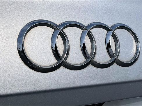 Used 2019 Audi SQ5 Premium Plus w/ Premium Plus Package image 10