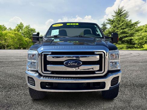 Used 2015 Ford F250 XLT w/ XLT Interior Package AWD/4WD image 2