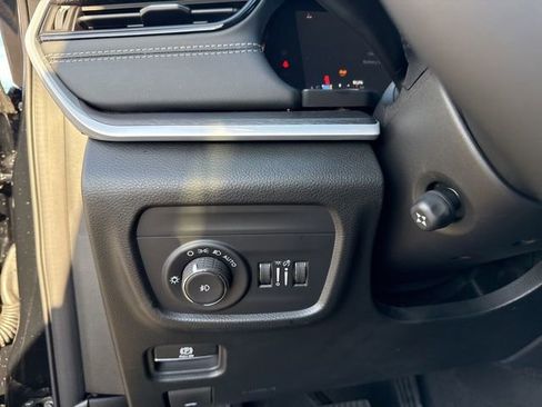 New 2026 Jeep Grand Cherokee Limited image 24