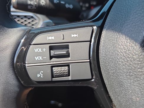 Certified 2025 Acura Integra A-Spec FWD image 23