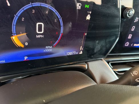 Used 2025 Chevrolet TrailBlazer LT image 38