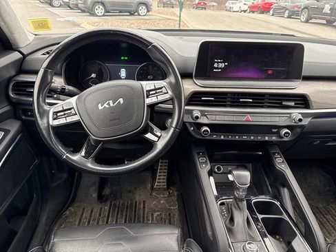Certified 2022 Kia Telluride SX w/ SX Prestige Package image 13