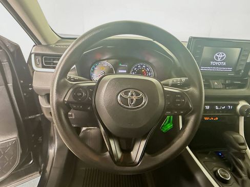 Certified 2021 Toyota RAV4 LE image 11