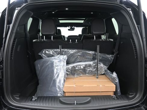 New 2026 Chrysler Pacifica Limited w/ S Appearance Package AWD/4WD image 26