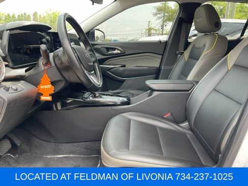 Certified 2024 Chevrolet Trax ACTIV w/ Sunroof Package FWD image 6