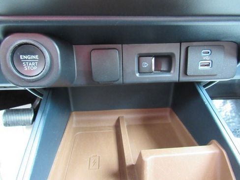 Used 2023 Ford Maverick Lariat w/ Lariat Luxury Package AWD/4WD image 19