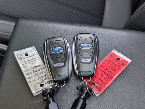 Used 2023 Subaru Forester Premium AWD/4WD image 36